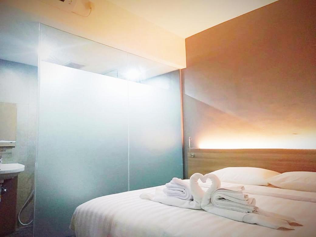 Hotel Marina Airport Semarang Luaran gambar