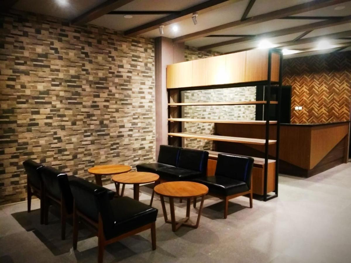 Hotel Marina Airport Semarang Luaran gambar