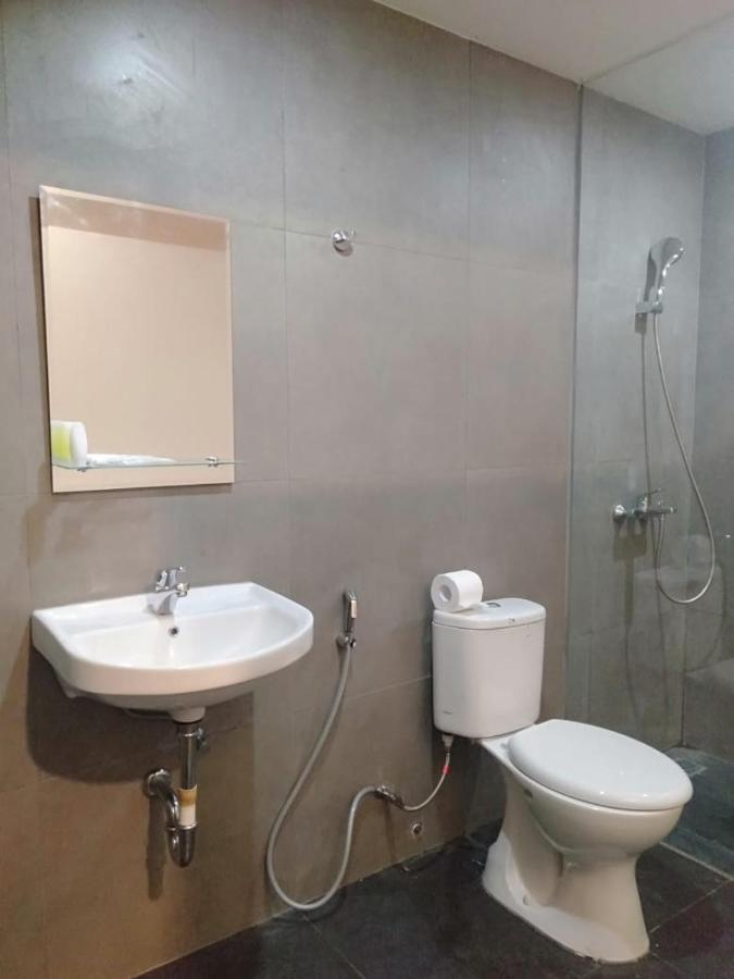 Hotel Marina Airport Semarang Luaran gambar